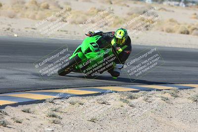 media/Jan-10-2025-CVMA Friday Practice (Fri) [[489e0da257]]/Group 4 and Trackday/Session 2 (Turn 4 Inside)/